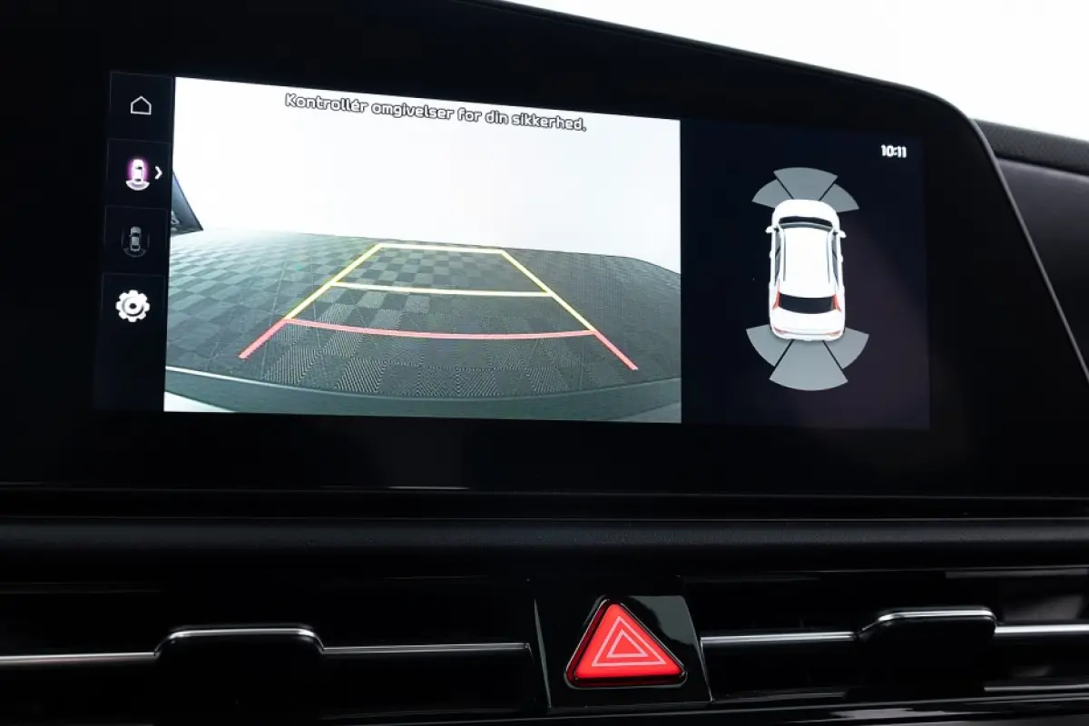 DynamicLine 64.8 kWh | Half LEDER | Stoelverwarming | CAMERA | NAVI | SOH: 100% |