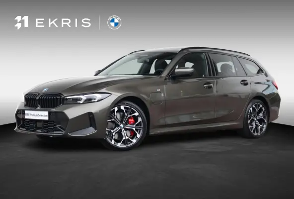 330e | SoH 100% | BMW Individual Special Request Lakkleur | M Sportpakket Pro | Trekhaak | Panoramadak | Comfort Access | Harman-Kardon | Driving Assistant Professional