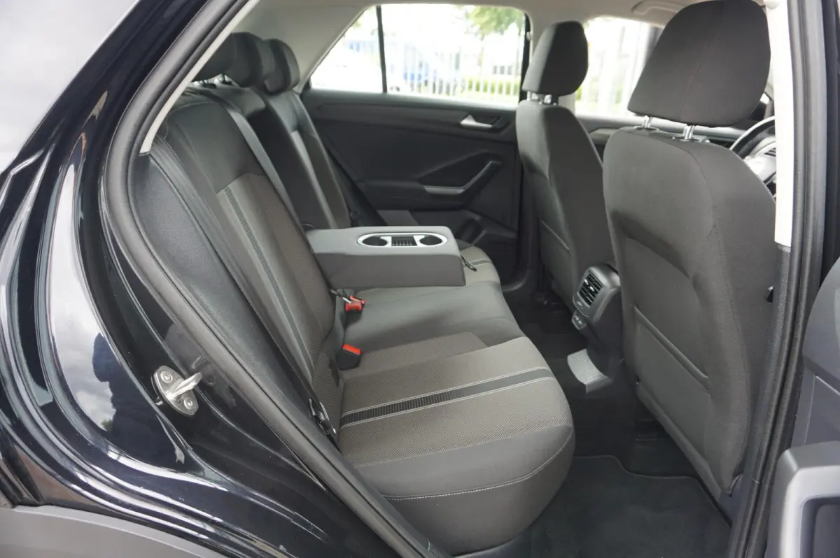 1.0 TSI 110pk Style | Navigatie | Parkeersensoren V+A | Adaptive Cruise