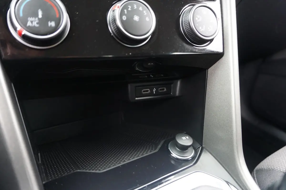 1.0 TSI 110pk Style | Navigatie | Parkeersensoren V+A | Adaptive Cruise