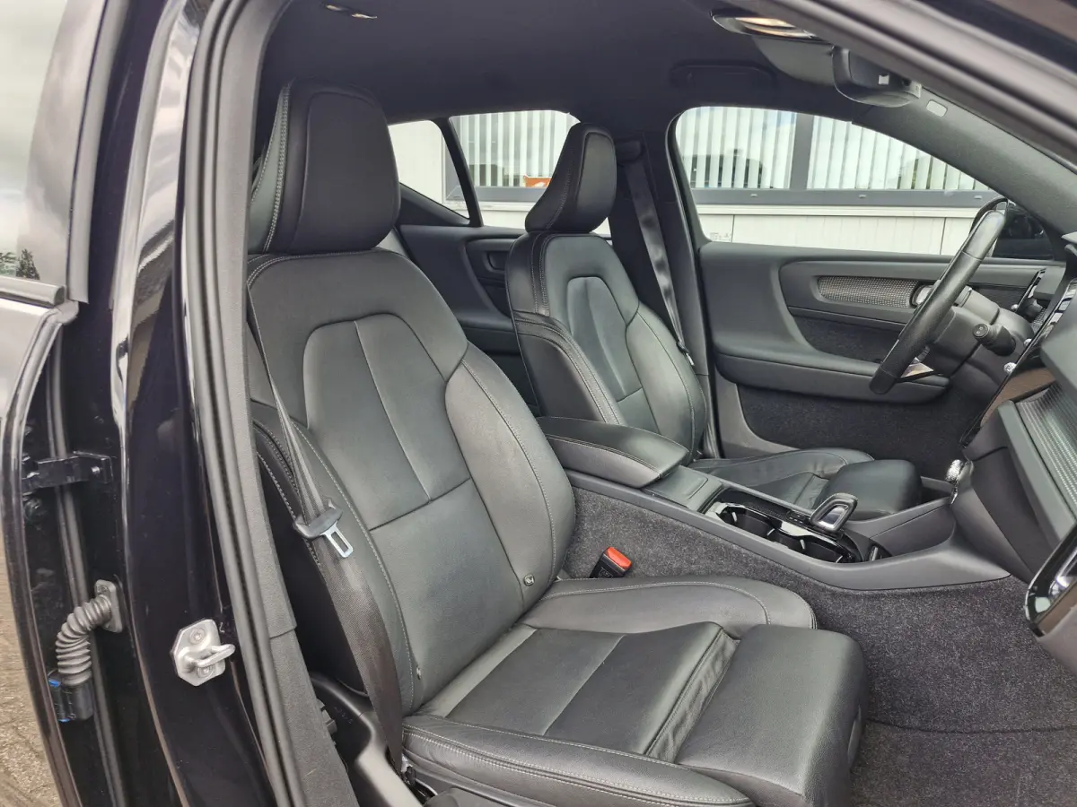 P8 AWD R-Design Sportinterieur Volleder Camera Verw. stoelen en stuur