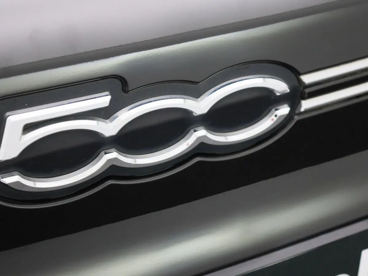 La Prima By Bocelli 42 kWh | Cruise Control | Achteruitrijcamera | Stoelverwarming | Climate Control | Lederen bekleding | Keyless | Apple Carplay/Android Auto |