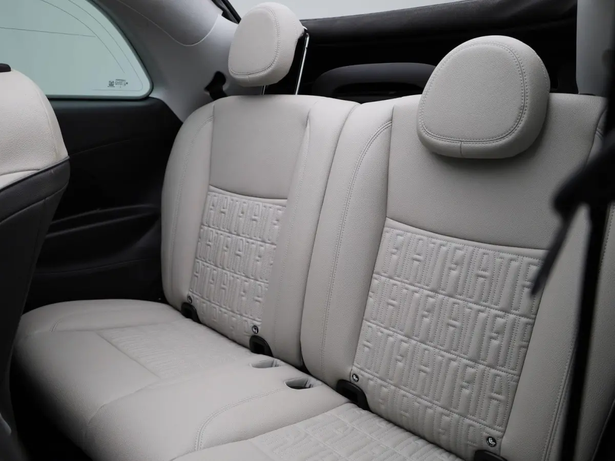 La Prima By Bocelli 42 kWh | Cruise Control | Achteruitrijcamera | Stoelverwarming | Climate Control | Lederen bekleding | Keyless | Apple Carplay/Android Auto |