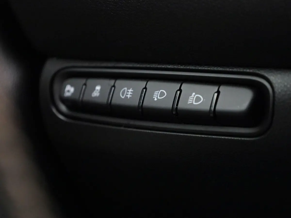 La Prima By Bocelli 42 kWh | Cruise Control | Achteruitrijcamera | Stoelverwarming | Climate Control | Lederen bekleding | Keyless | Apple Carplay/Android Auto |
