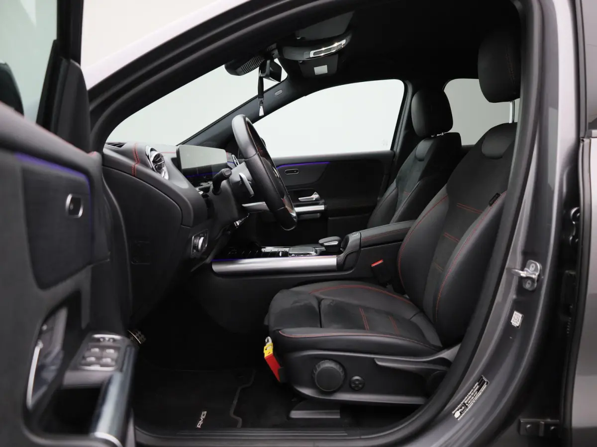 EQA 250 AMG Line | Automaat | Navigatie | Achteruitrijcamera | LED Verlichting | Stoelverwarming | Sfeer verlichting | AMG | 12 Maanden BOVAG Garantie |
