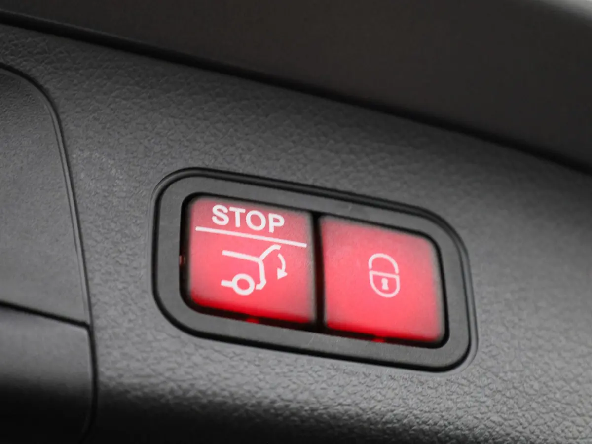 EQA 250 AMG Line | Automaat | Navigatie | Achteruitrijcamera | LED Verlichting | Stoelverwarming | Sfeer verlichting | AMG | 12 Maanden BOVAG Garantie |