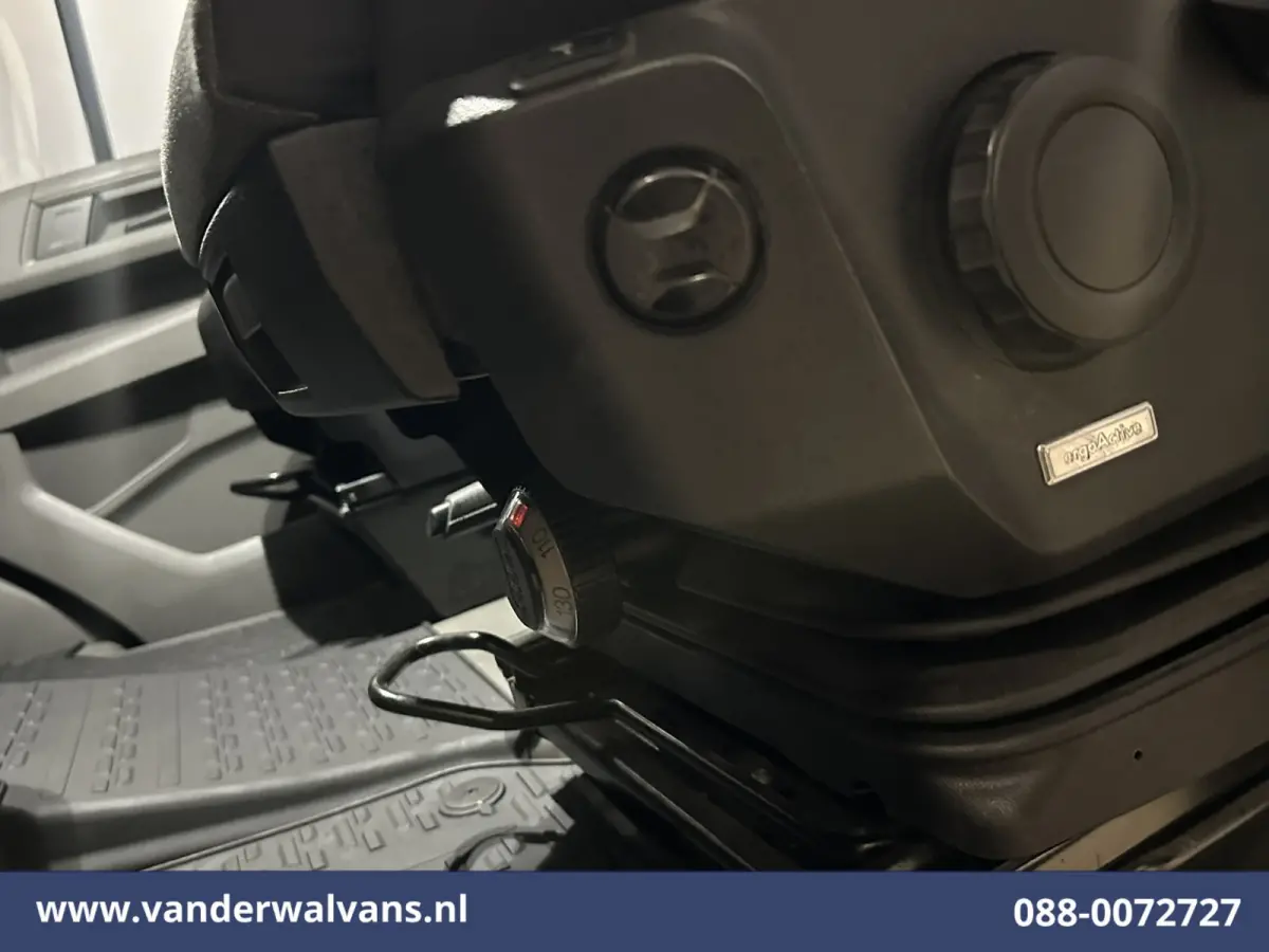 2.0 TDI 141pk L3H3 L2H2 Euro6 Airco | Camera | Apple Carplay | Cruisecontrol | Chauffeursstoel Android Auto, Massagestoel, 2800kg trekvermogen