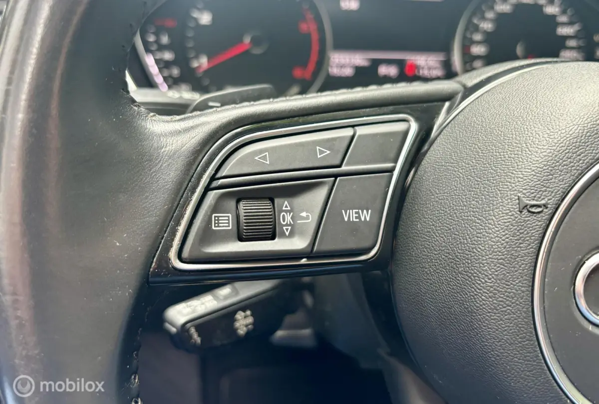 35 TDI. NAVI, CRUISE, XENON, STOELVERWARMING.