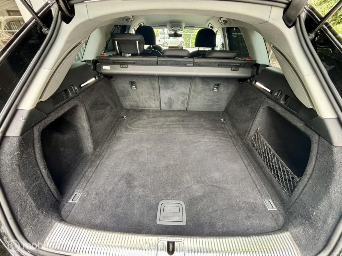 35 TDI. NAVI, CRUISE, XENON, STOELVERWARMING.