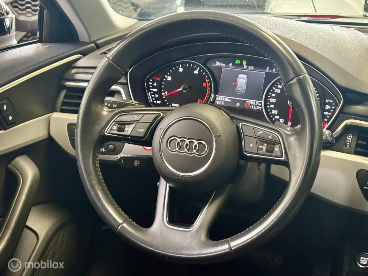 35 TDI. NAVI, CRUISE, XENON, STOELVERWARMING.