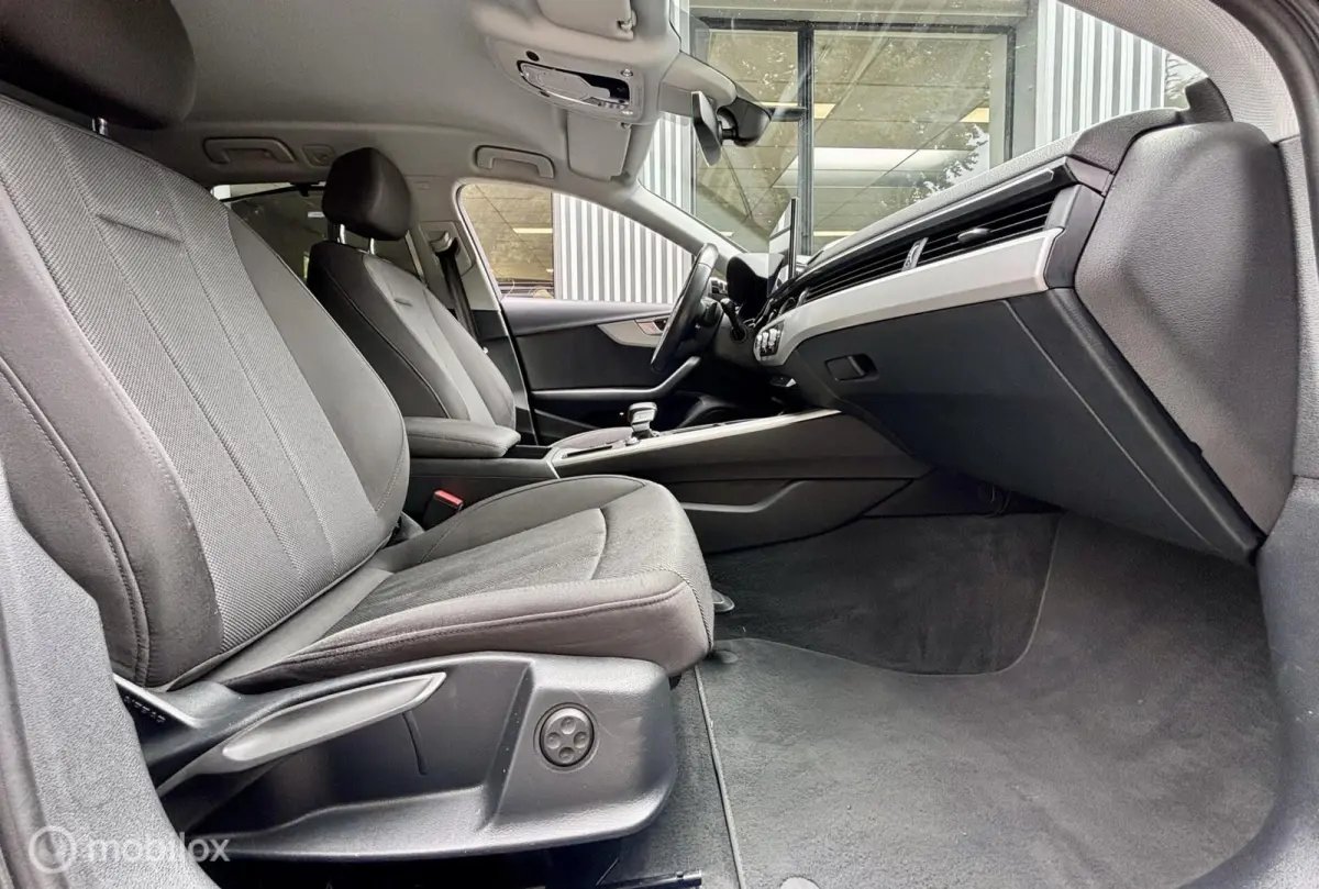 35 TDI. NAVI, CRUISE, XENON, STOELVERWARMING.