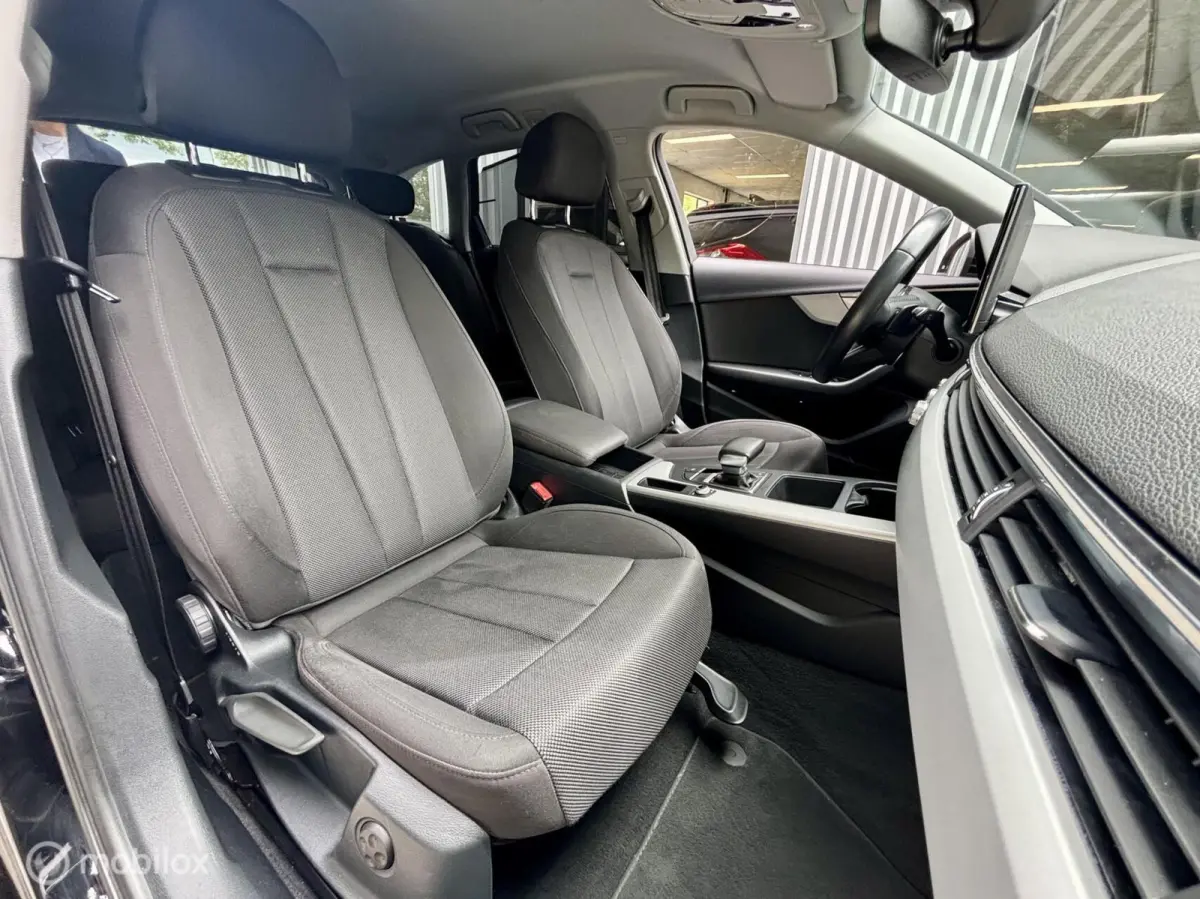 35 TDI. NAVI, CRUISE, XENON, STOELVERWARMING.
