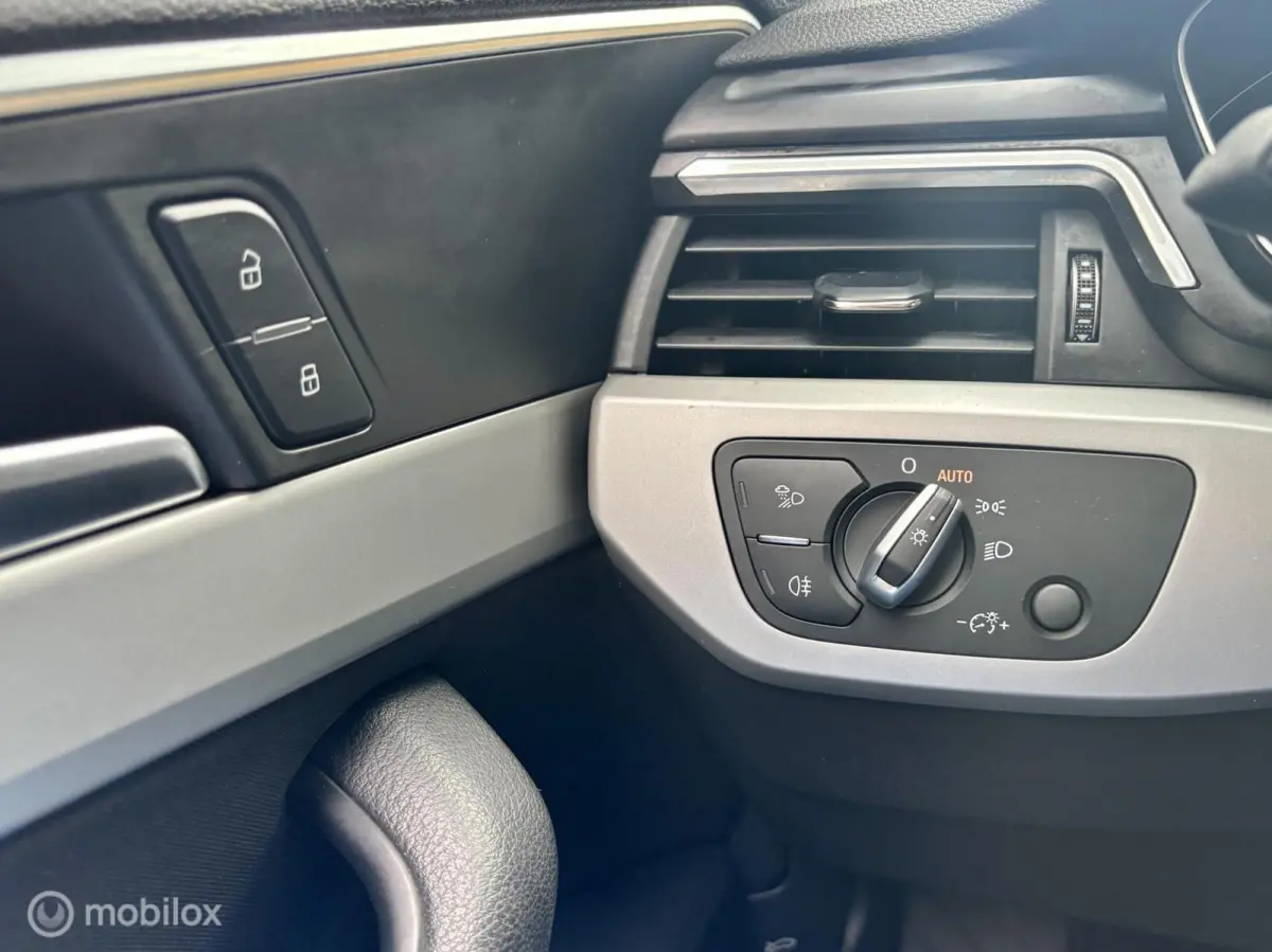 35 TDI. NAVI, CRUISE, XENON, STOELVERWARMING.