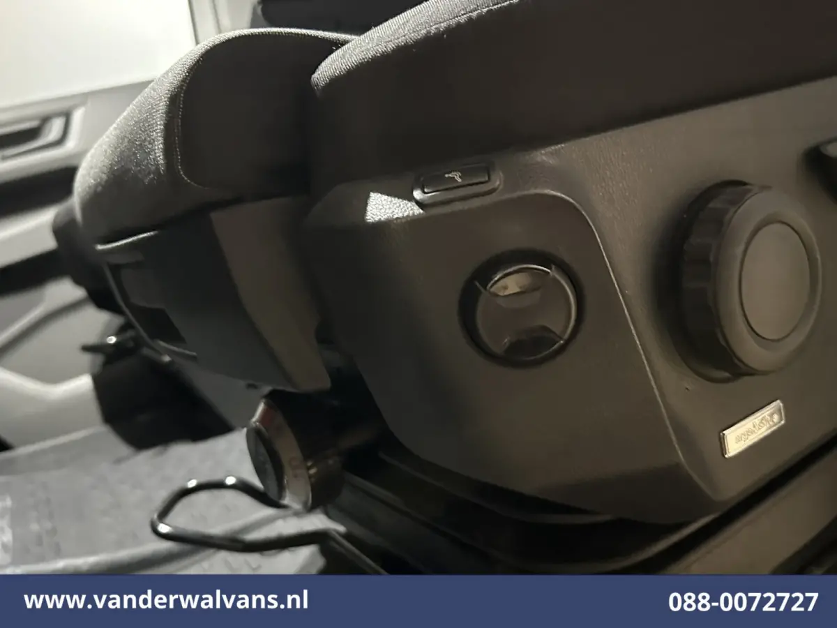 2.0 TDI 141pk L3H3 L2H2 Euro6 Airco | Camera | Apple Carplay | Cruisecontrol | Chauffeursstoel Android Auto, Massagestoel