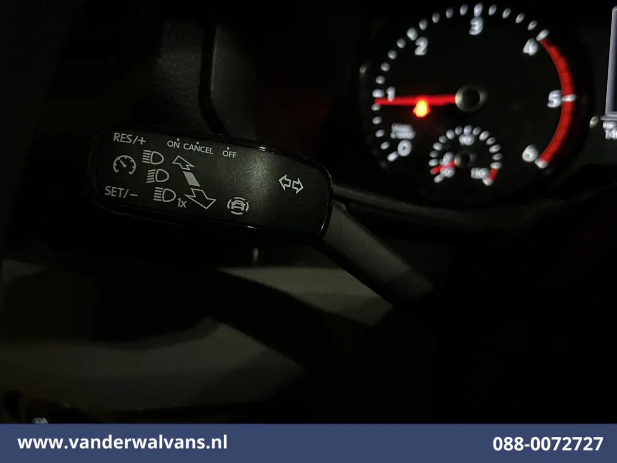 2.0 TDI 141pk L3H3 L2H2 Euro6 Airco | Camera | Apple Carplay | Cruisecontrol | Chauffeursstoel Android Auto, Massagestoel