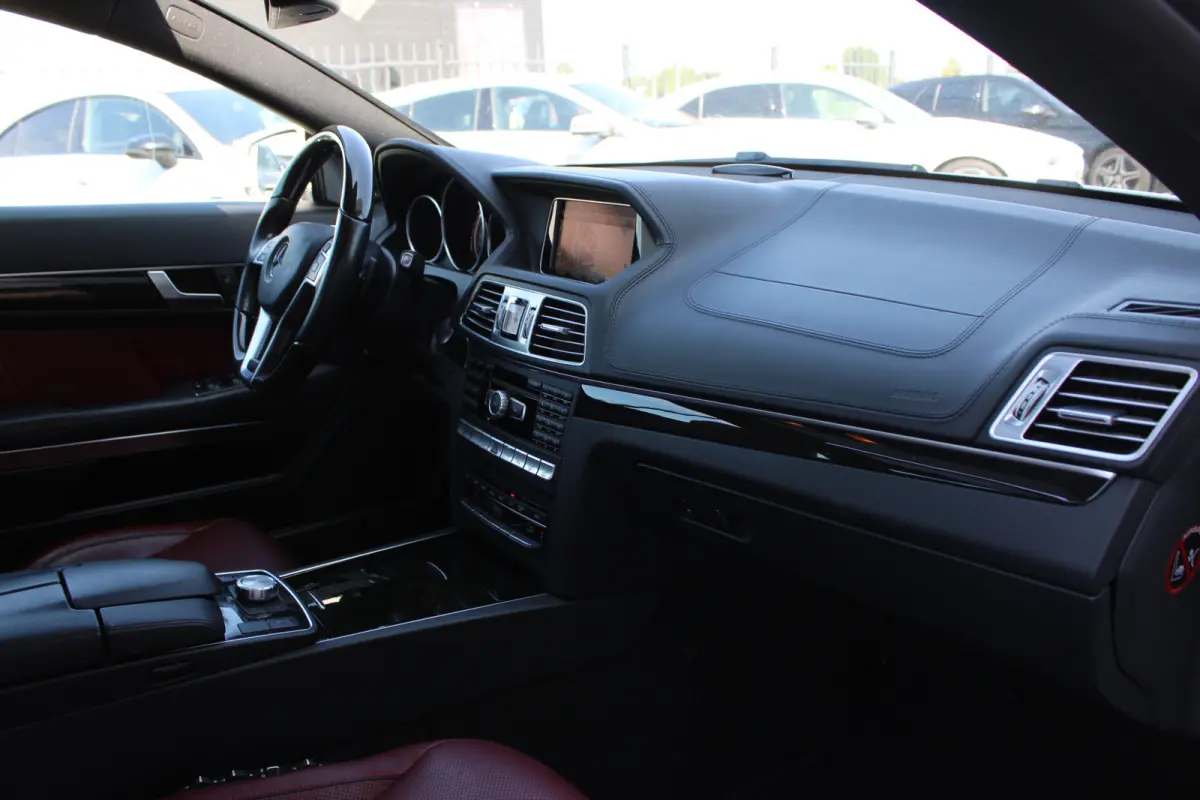 320 Prestige AMG PANORAMADAK LEDER MEMORY DISTRONIC 360-CAMERA H&K 19''