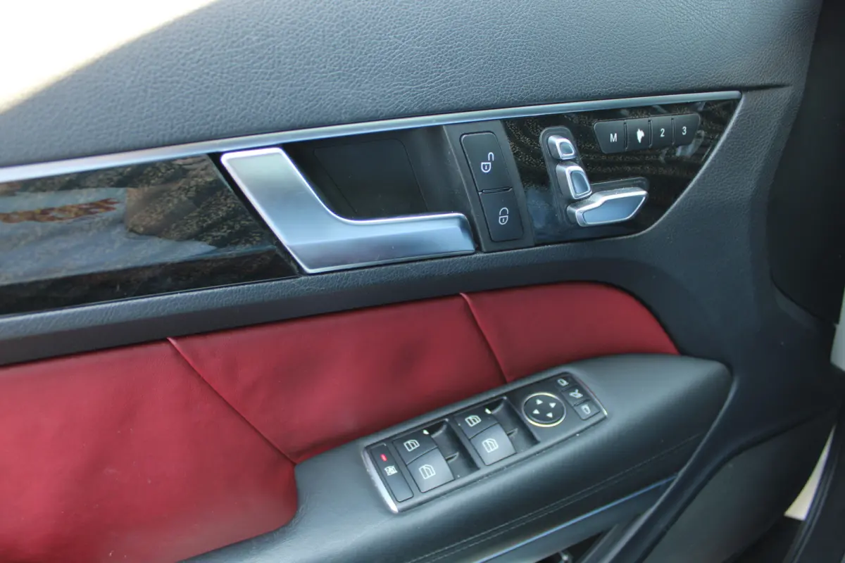 320 Prestige AMG PANORAMADAK LEDER MEMORY DISTRONIC 360-CAMERA H&K 19''