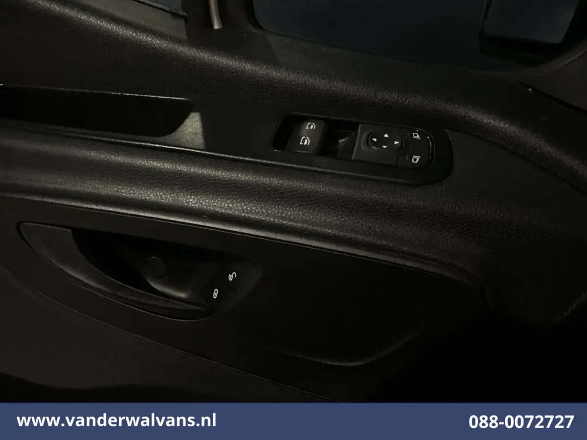 211 CDI L2H2 Euro6 Airco | Camera | Trekhaak Bijrijdersbank