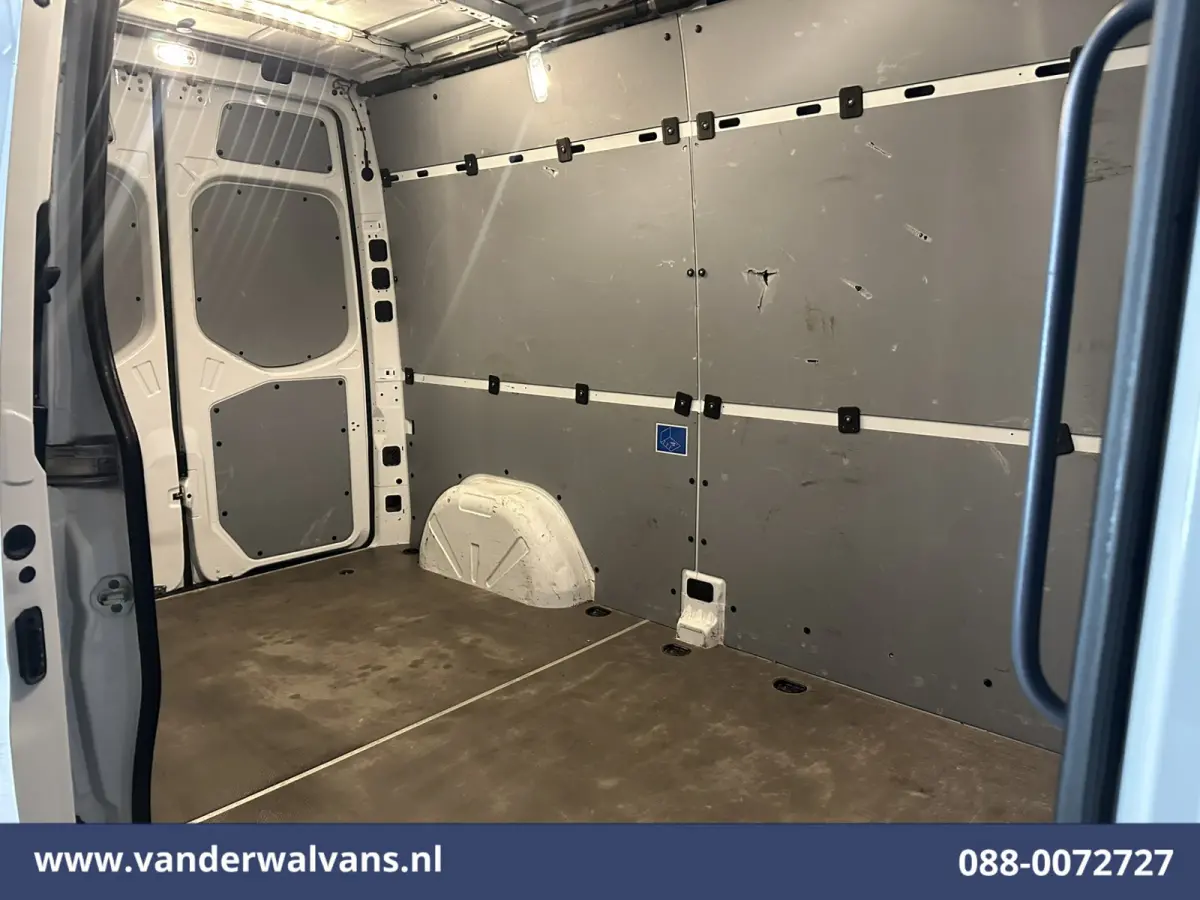 211 CDI L2H2 Euro6 Airco | Camera | Trekhaak Bijrijdersbank