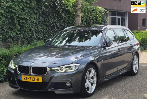 320i M Sport High Ex Panorama A CarPlay Keyless Virtual dash Camera Touring