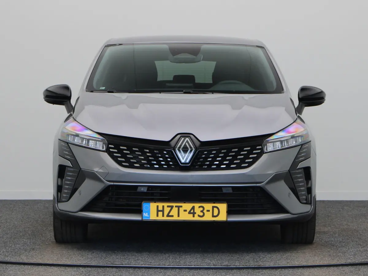 E-Tech Full Hybrid 145pk esprit Alpine | Stoel en stuurverwarming | Dodehoek detectie | parkeersensoren voor en achter | Adaptive cruise control |