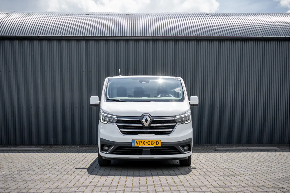 **2.0 dCi 110 L2H1 | 1e Eigenaar | LED | Camera | Cruise | PDC | Airco**