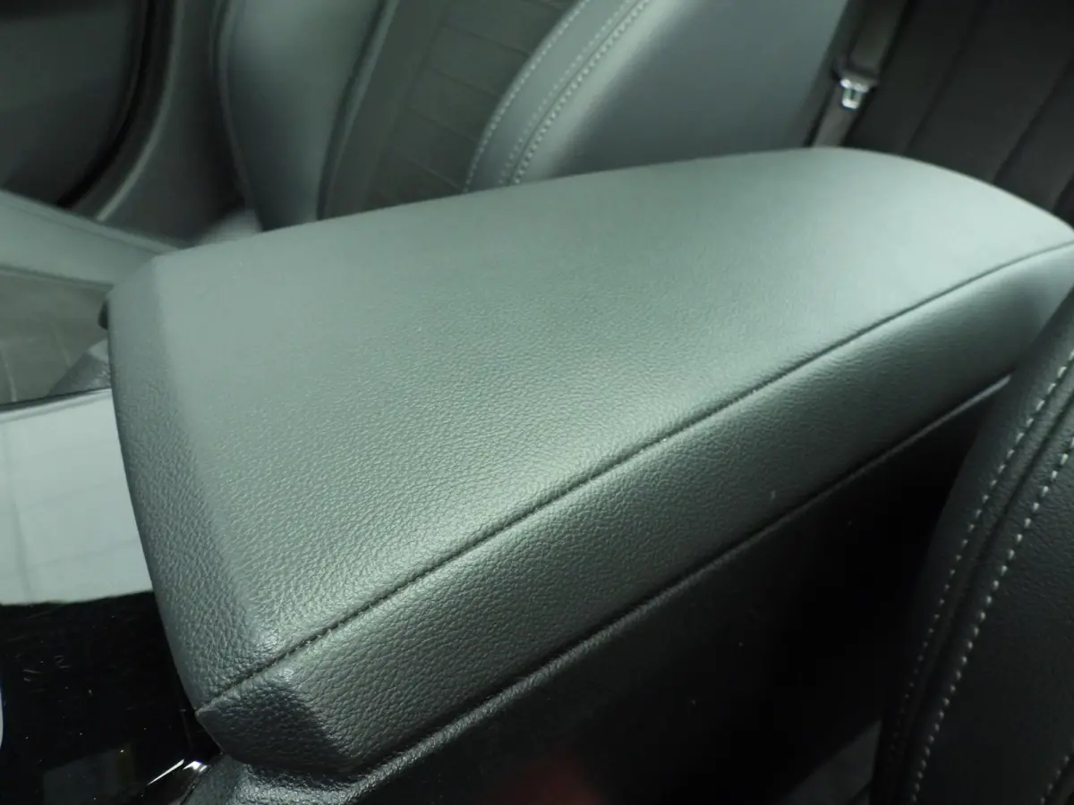 320i | LED | Navigatie | Schuifdak | Sportstoelen | DAB | Hifi speakers | Alu 18 inch