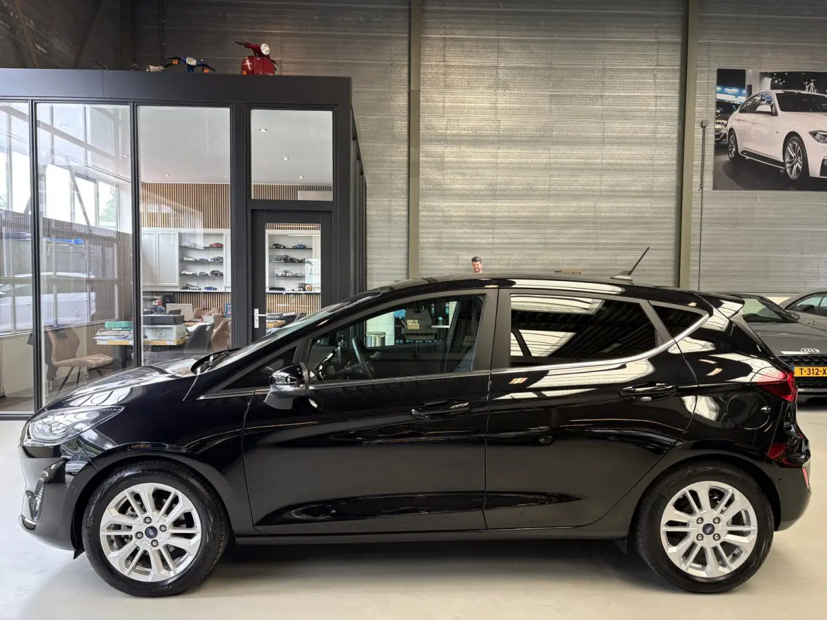 1.0 EcoBoost Hybrid Titanium X Adapt Cruise, Navi, Camera