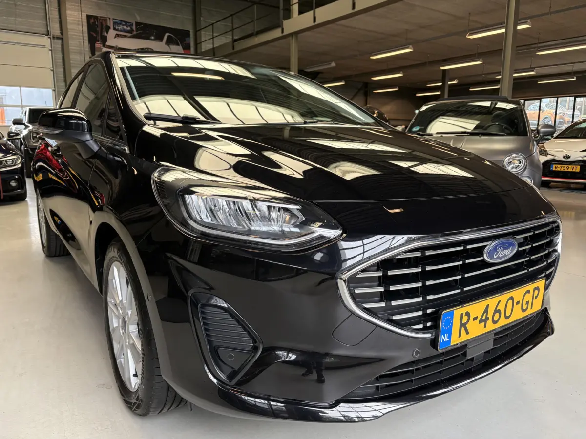 1.0 EcoBoost Hybrid Titanium X Adapt Cruise, Navi, Camera