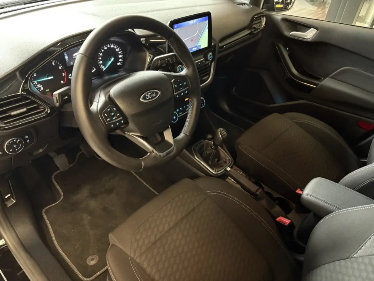 1.0 EcoBoost Hybrid Titanium X Adapt Cruise, Navi, Camera