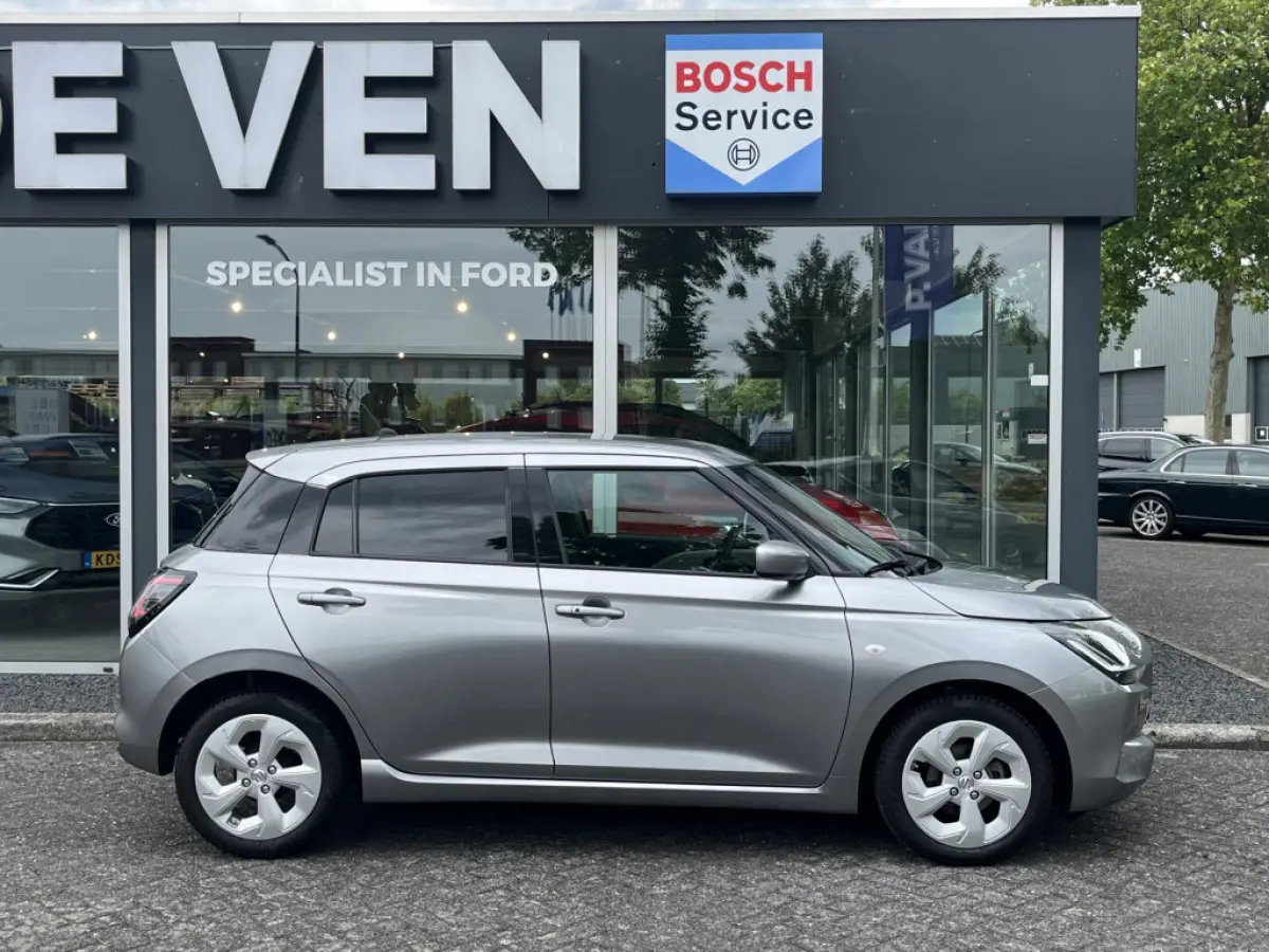 1.2 Smart Hybrid Select CVT Automaat | Meerdere kleuren beschikbaar | €2.200,- voordeel | Adapt. Cruise | Camera | Stoelverwarming | 16'' | Dodehoek | Carplay/Android Auto | Smart Entry |