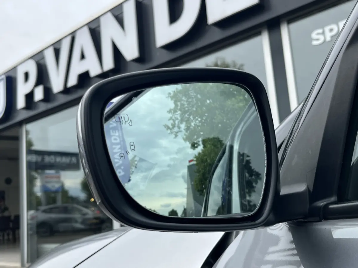 1.2 Smart Hybrid Select CVT Automaat | Meerdere kleuren beschikbaar | €2.200,- voordeel | Adapt. Cruise | Camera | Stoelverwarming | 16'' | Dodehoek | Carplay/Android Auto | Smart Entry |