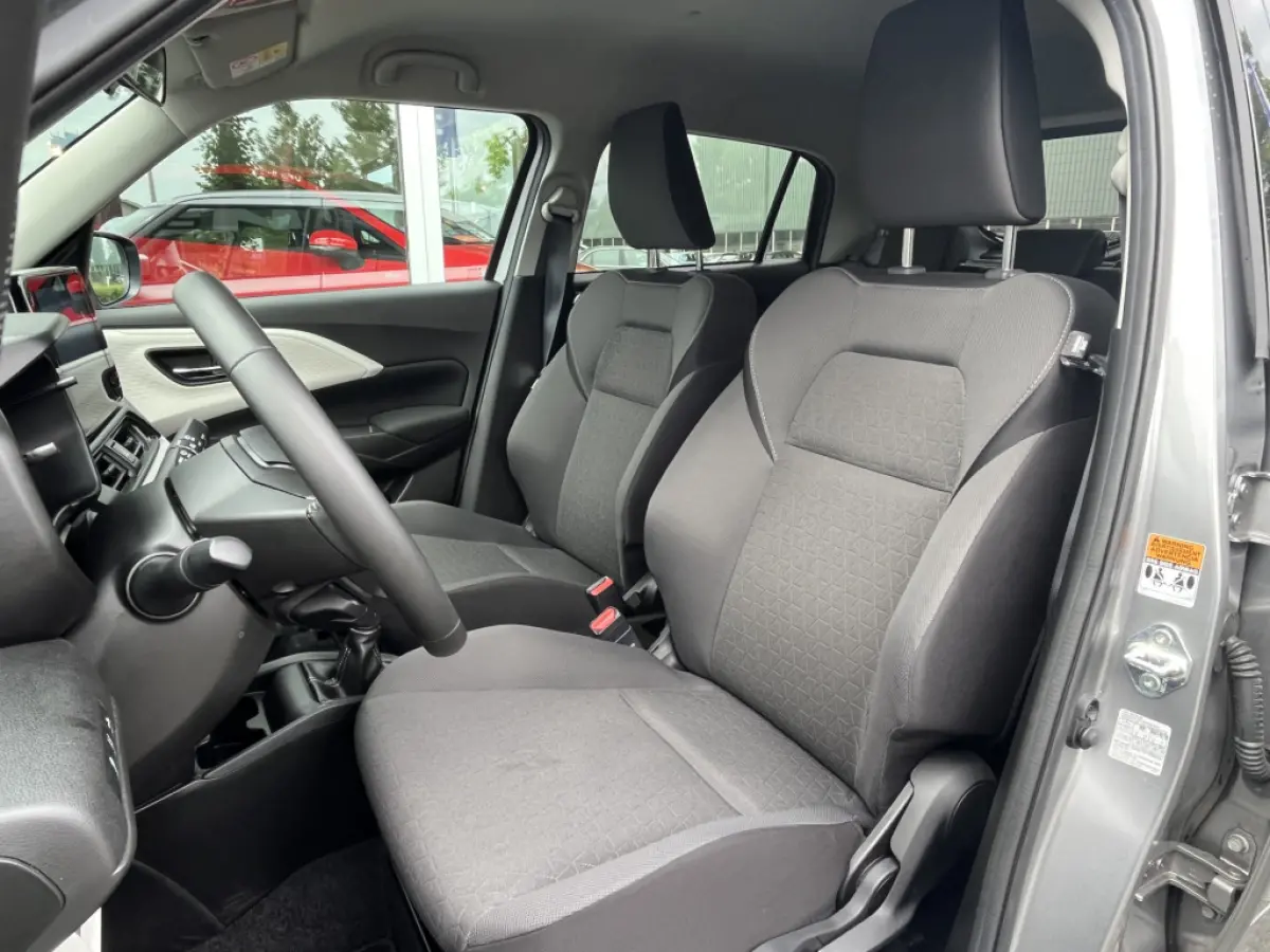 1.2 Smart Hybrid Select | Meerdere kleuren beschikbaar | €2.200,- voordeel | Adapt. Cruise | Camera | Stoelverwarming | 16'' | Dodehoek | Carplay/Android Auto | Smart Entry |