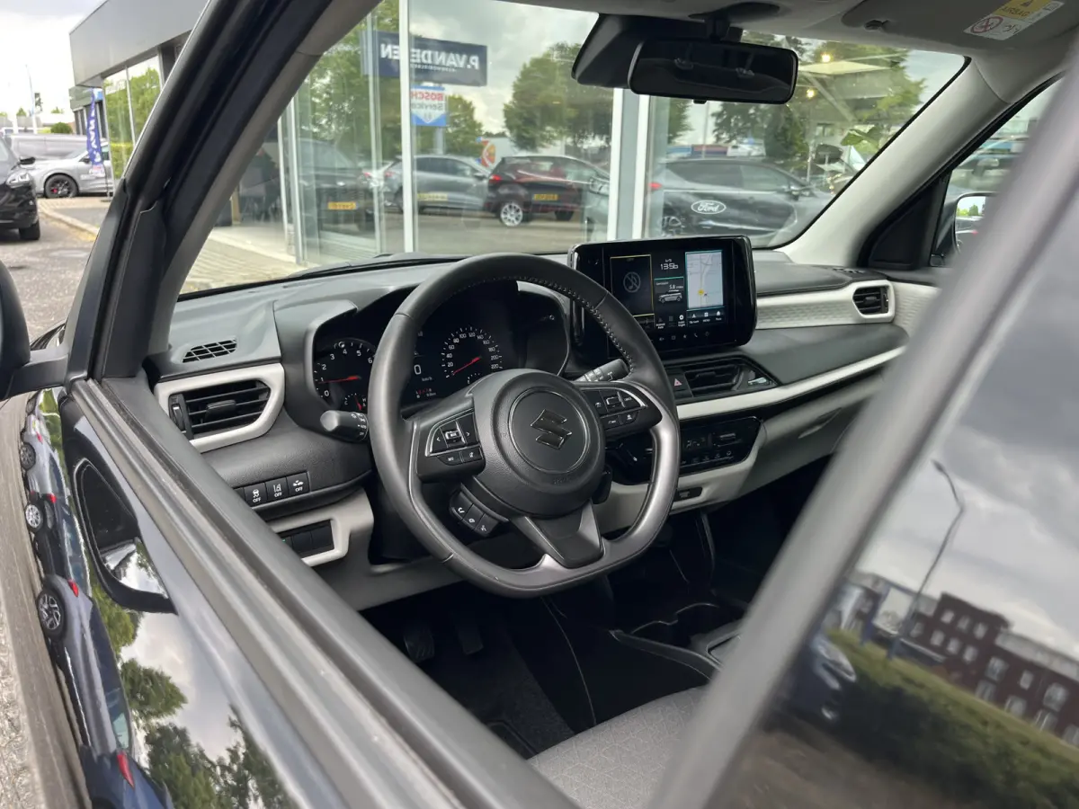 1.2 Smart Hybrid Select CVT Automaat | Meerdere kleuren beschikbaar | €2.200,- voordeel | Adapt. Cruise | Camera | Stoelverwarming | 16'' | Dodehoek | Carplay/Android Auto | Smart Entry |