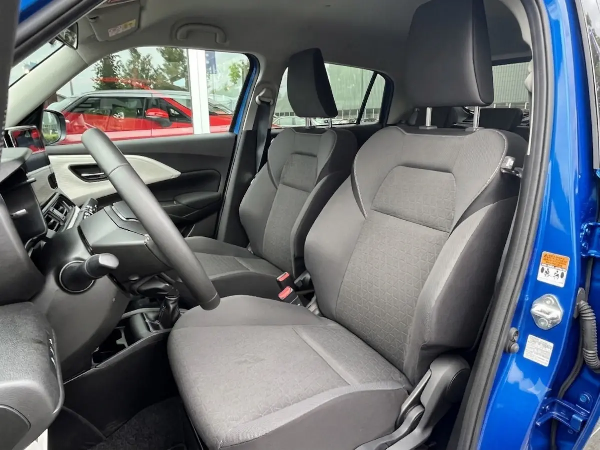 1.2 Smart Hybrid Select CVT Automaat | Meerdere kleuren beschikbaar | €2.200,- voordeel | Adapt. Cruise | Camera | Stoelverwarming | 16'' | Dodehoek | Carplay/Android Auto | Smart Entry |