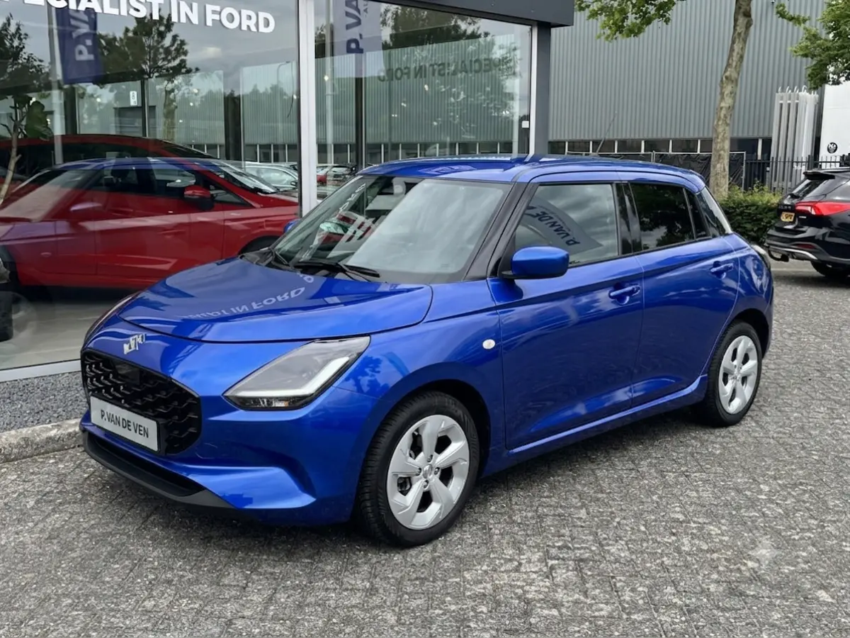 1.2 Smart Hybrid Select CVT Automaat | Meerdere kleuren beschikbaar | €2.200,- voordeel | Adapt. Cruise | Camera | Stoelverwarming | 16'' | Dodehoek | Carplay/Android Auto | Smart Entry |