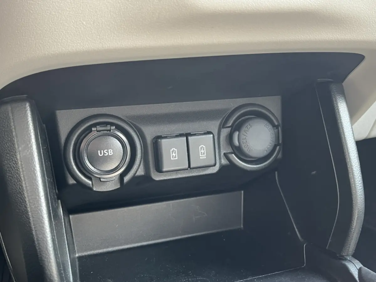 1.2 Smart Hybrid Select CVT Automaat | Meerdere kleuren beschikbaar | €2.200,- voordeel | Adapt. Cruise | Camera | Stoelverwarming | 16'' | Dodehoek | Carplay/Android Auto | Smart Entry |