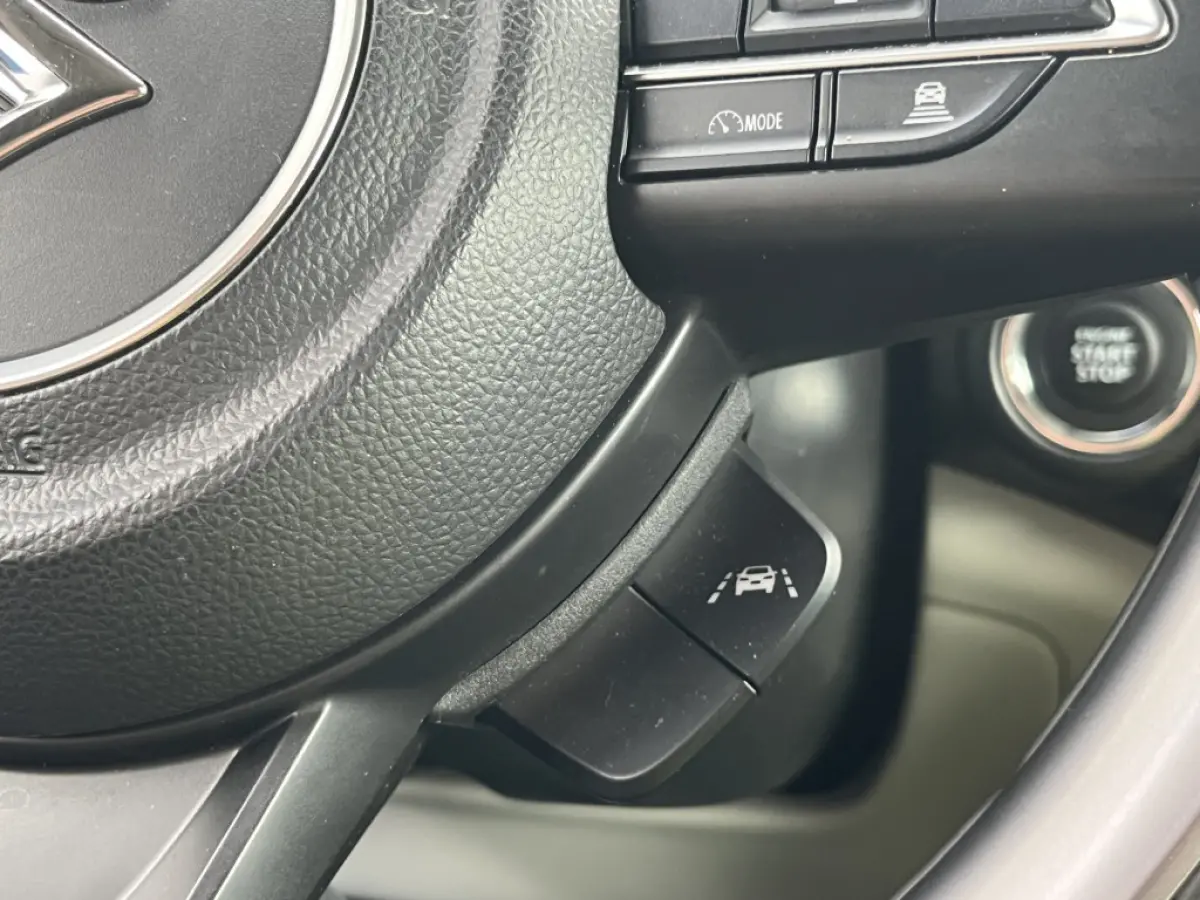 1.2 Smart Hybrid Select CVT Automaat | Meerdere kleuren beschikbaar | €2.200,- voordeel | Adapt. Cruise | Camera | Stoelverwarming | 16'' | Dodehoek | Carplay/Android Auto | Smart Entry |