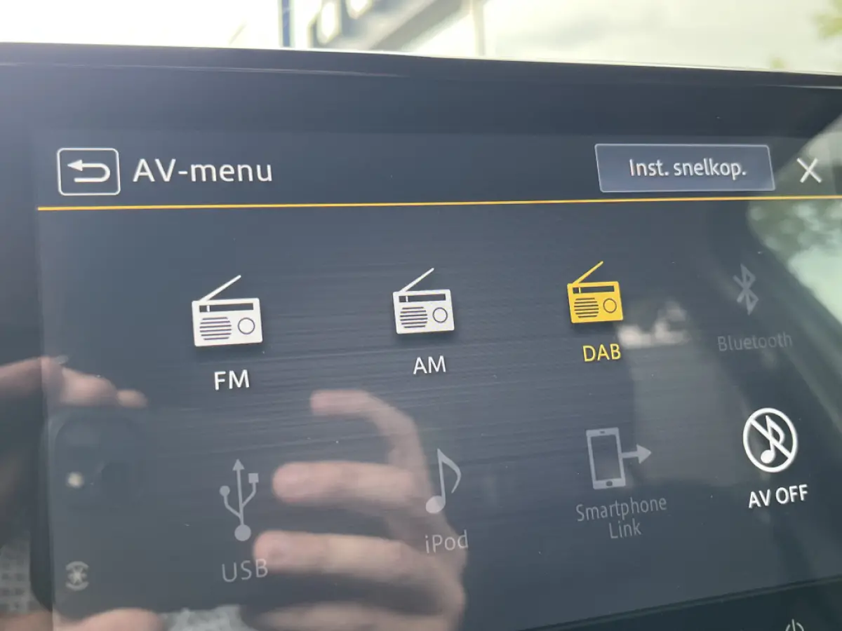 1.2 Smart Hybrid Select CVT Automaat | Meerdere kleuren beschikbaar | €2.200,- voordeel | Adapt. Cruise | Camera | Stoelverwarming | 16'' | Dodehoek | Carplay/Android Auto | Smart Entry |