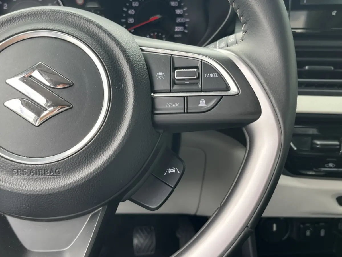 1.2 Smart Hybrid Select CVT Automaat | Meerdere kleuren beschikbaar | €2.200,- voordeel | Adapt. Cruise | Camera | Stoelverwarming | 16'' | Dodehoek | Carplay/Android Auto | Smart Entry |