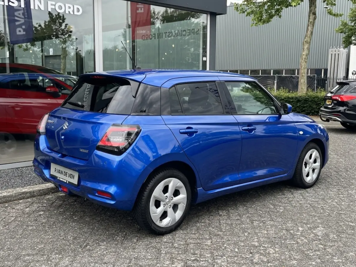 1.2 Smart Hybrid Select CVT Automaat | Meerdere kleuren beschikbaar | €2.200,- voordeel | Adapt. Cruise | Camera | Stoelverwarming | 16'' | Dodehoek | Carplay/Android Auto | Smart Entry |