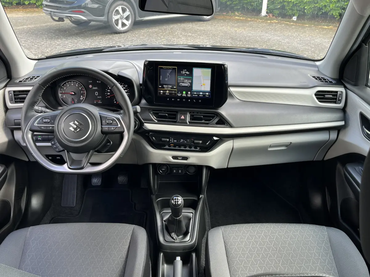 1.2 Smart Hybrid Select | Meerdere kleuren beschikbaar | €2.200,- voordeel | Adapt. Cruise | Camera | Stoelverwarming | 16'' | Dodehoek | Carplay/Android Auto | Smart Entry |