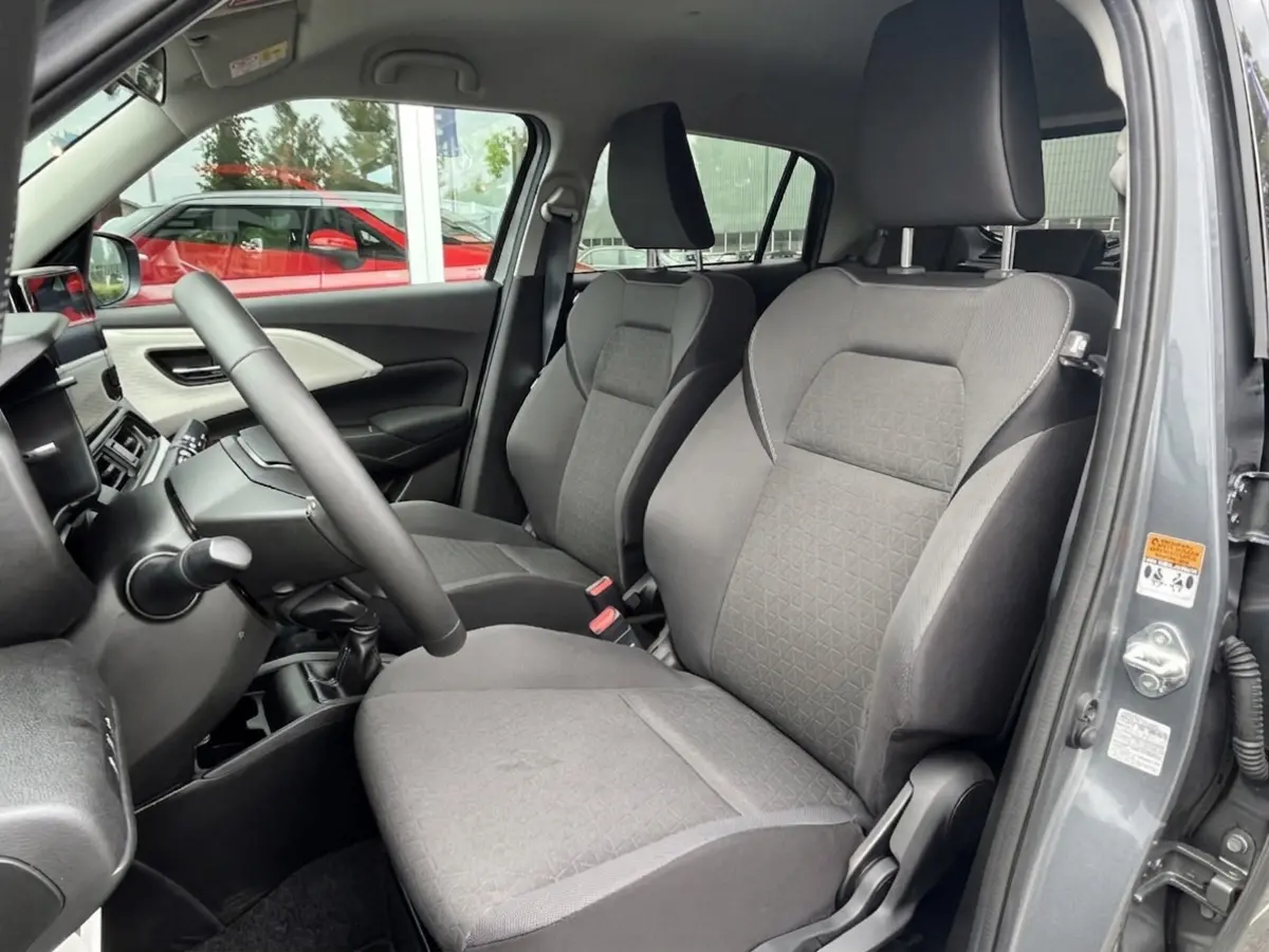 1.2 Smart Hybrid Select | Meerdere kleuren beschikbaar | €2.200,- voordeel | Adapt. Cruise | Camera | Stoelverwarming | 16'' | Dodehoek | Carplay/Android Auto | Smart Entry |