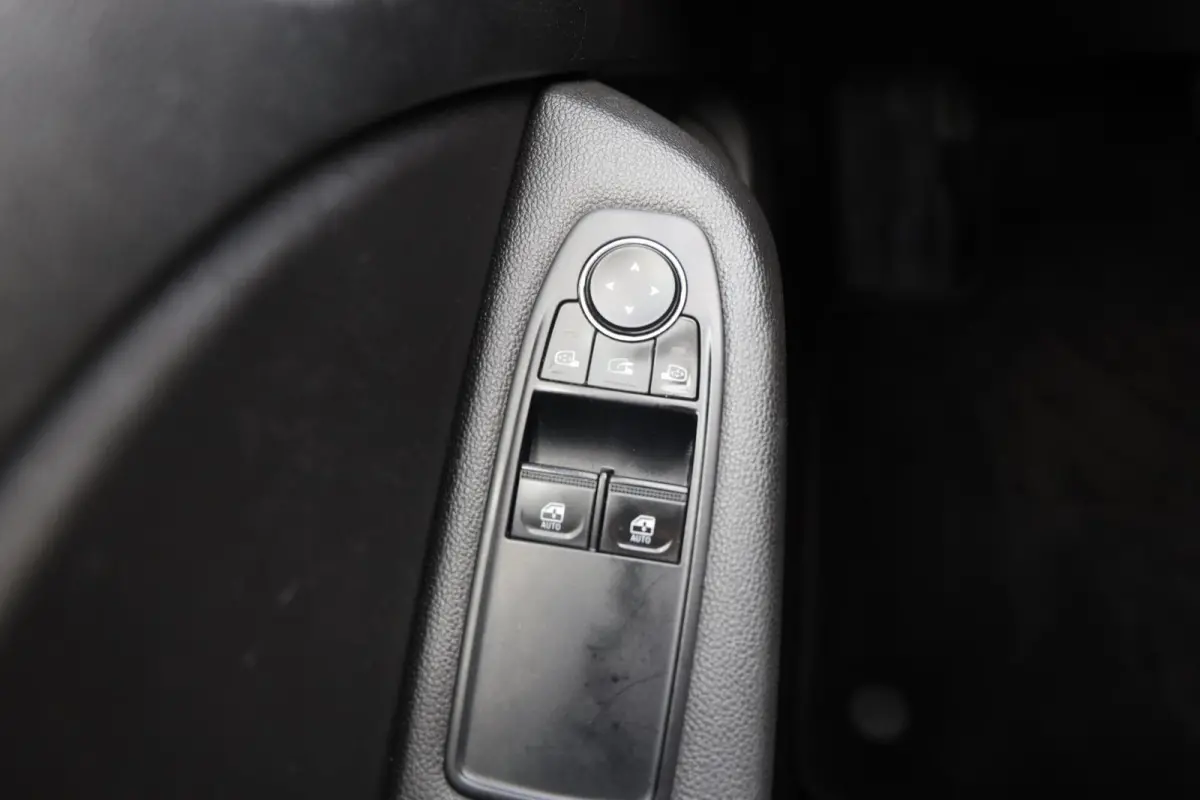 1.6 E-Tech Hybrid 140 Business Zen|Camera|Automaat|Dealer OH|