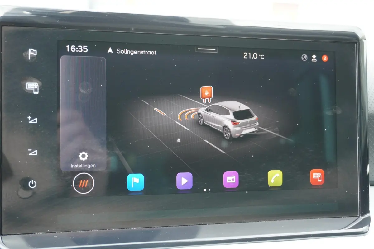 1.0 EcoTSI 95pk Style Business Intense | Digitaal Dash | Stoelverwarming | Full Link | LED | Cruise