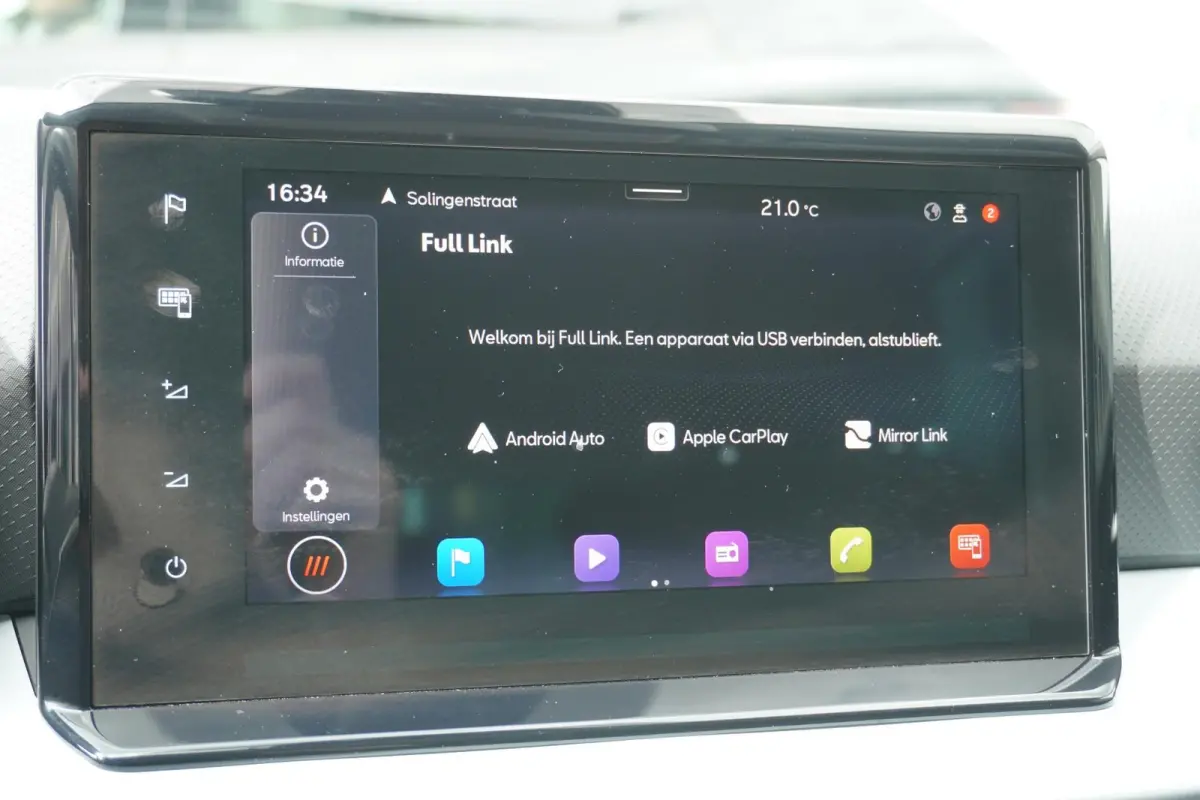 1.0 EcoTSI 95pk Style Business Intense | Digitaal Dash | Stoelverwarming | Full Link | LED | Cruise