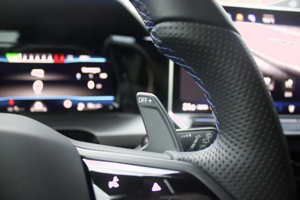 8.5R| Akrapovic - Pano - H/K - HUD - Bodykit