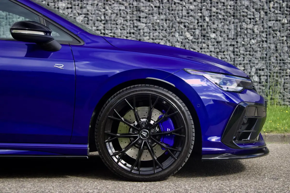 8.5R| Akrapovic - Pano - H/K - HUD - Bodykit