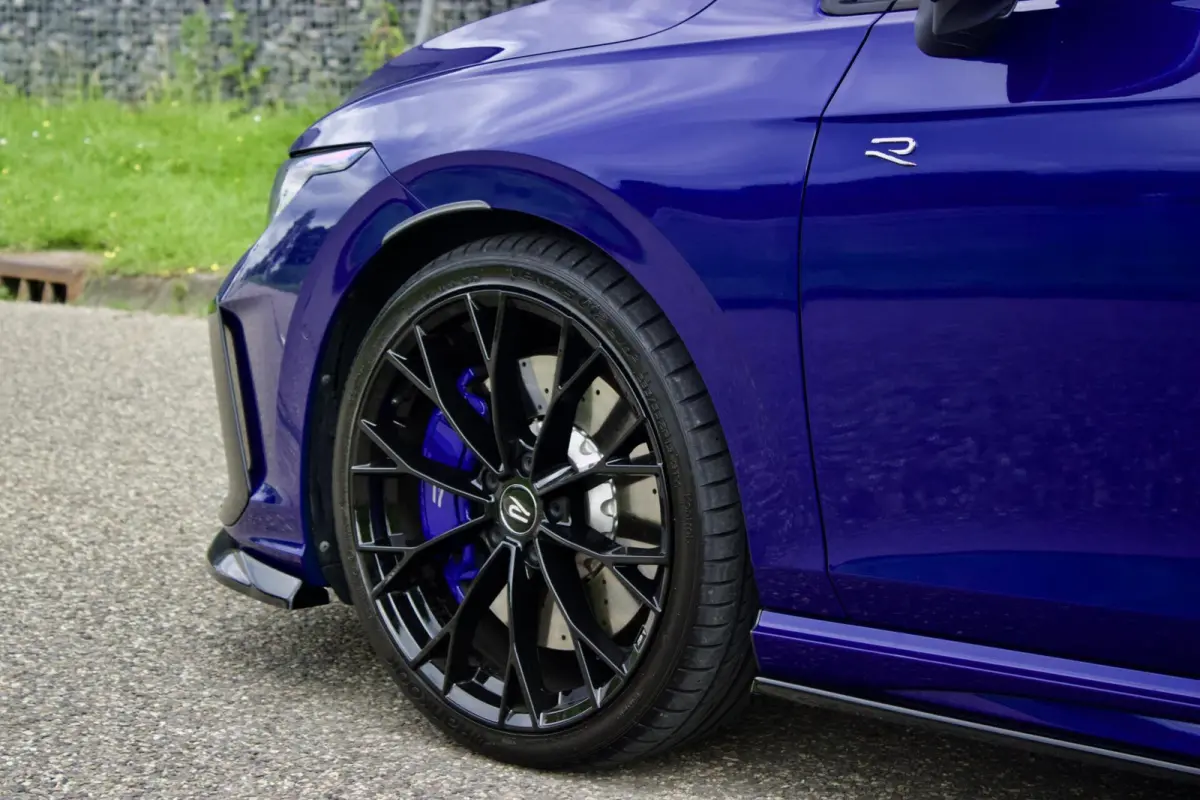 8.5R| Akrapovic - Pano - H/K - HUD - Bodykit