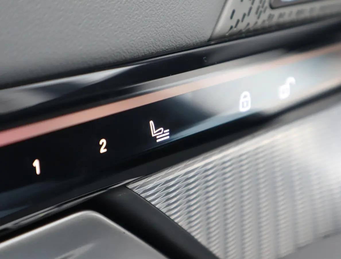 530e xDrive M Sport | Pano | Memory | Lazer | HUD | H+K | Bomvol
